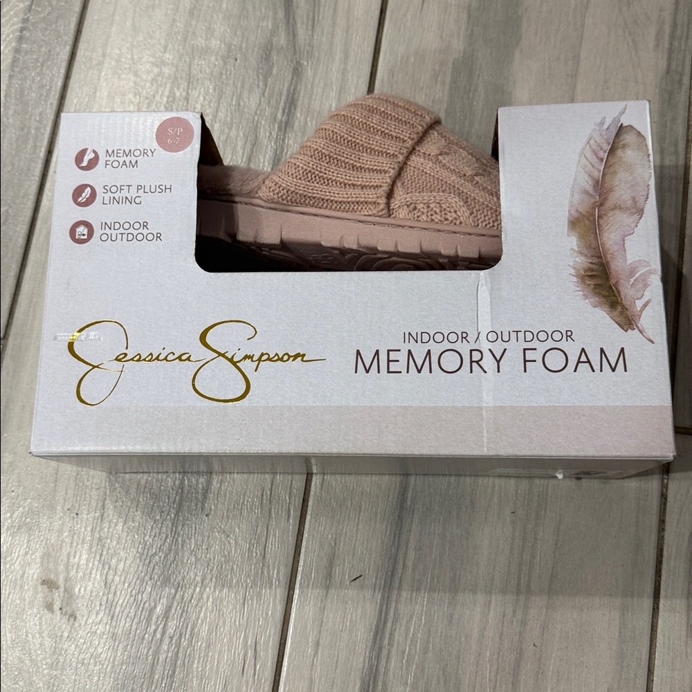 Jessica Simpson Indoor/Outdoor Memory Foam Women's Slippers

New